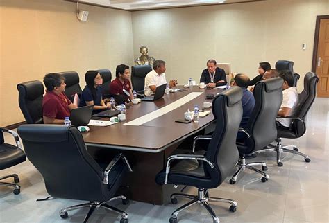 CALAMBA CITY, LAGUNA: Meeting on the .